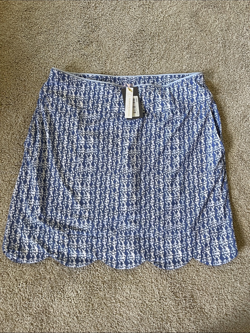 Fairway & Greene Blue and White Floral Scalloped Hem Skort